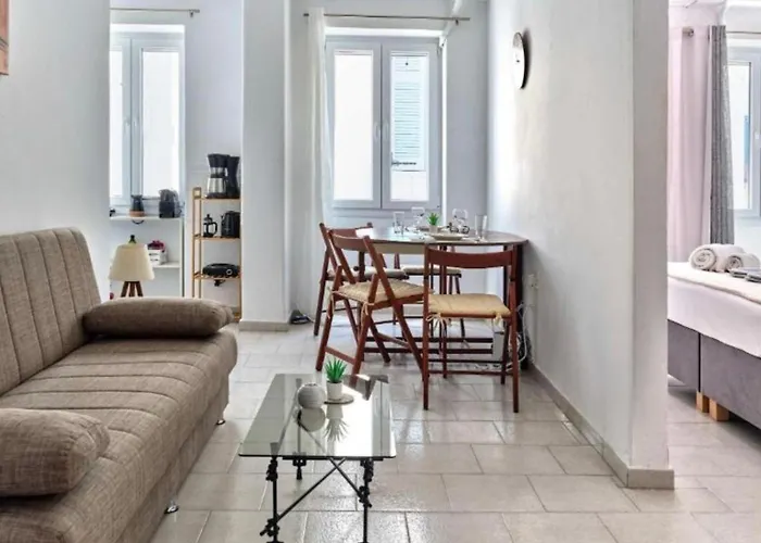 Paroikia Pebble * Πάρος